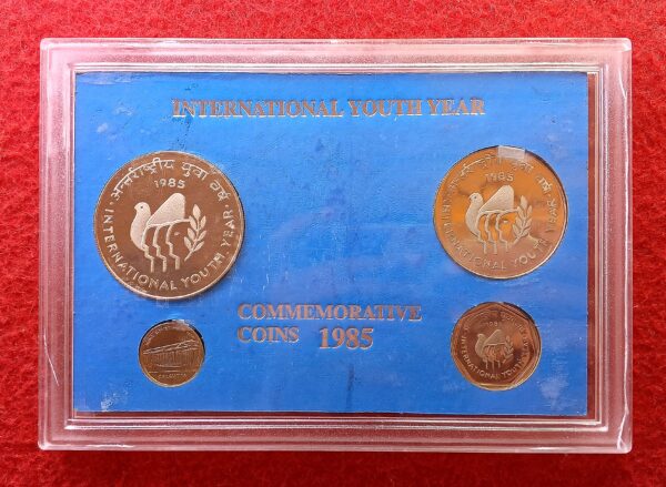 1985 - International Youth Year Proof 3 Coins Set (Rs.100, Rs.10, Re.1) Calcutta Mint - Image 3