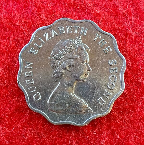Hong Kong 2 Dollar Elizabeth II 1980 Coin - Image 2