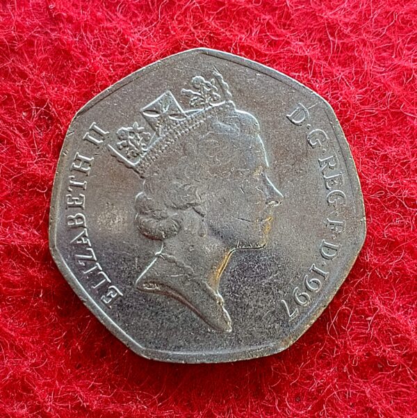 United Kingdom (UK) 50 Pence Elizabeth II 1997 Coin  - Image 2