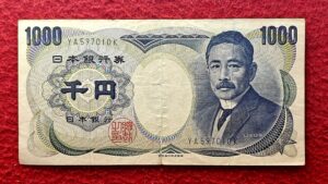 Japan 1000 Yen Kinnosuke Natsume (black - blue serial) Banknote