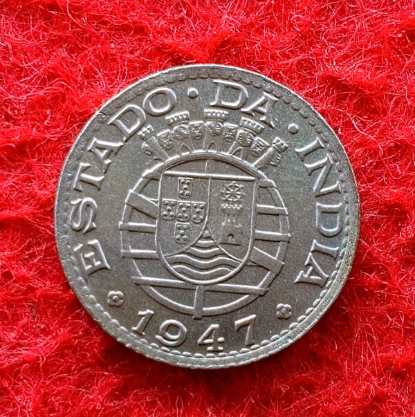India - Portuguese 1/4 Rupia 1947 Coin - Image 2