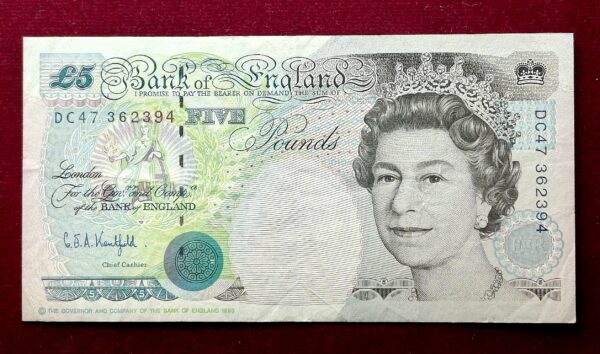 England (UK) 5 Pounds - Queen Elizabeth II 1990 Banknote