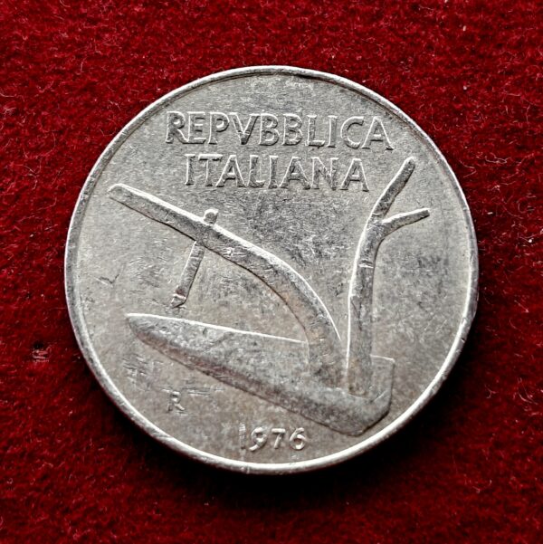 Italy 10 Lire 1976 Coin - Image 2