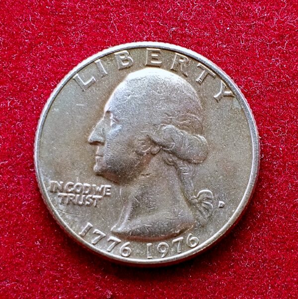 United States (USA) 1/4 Dollar Washington Quarter Bicentennial 1976 Commemorative Coin  - Image 2