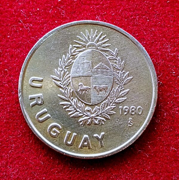 Uruguay 1 Nuevo Peso 1980 Coin - Image 2