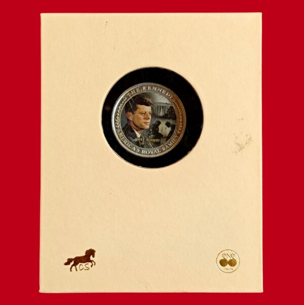 Medal : John F. Kennedy "The Kennedys America's Royal Family Display Stand (40 mm) - Image 4