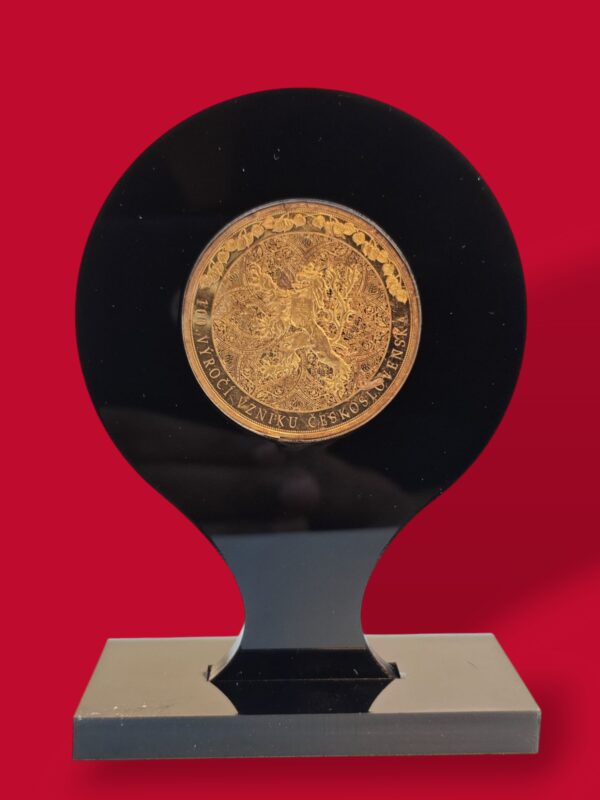 Czechoslovak Republic Emblem Commemorative Medallion 1918 - 1938 Display Stand (40 mm) - Image 2