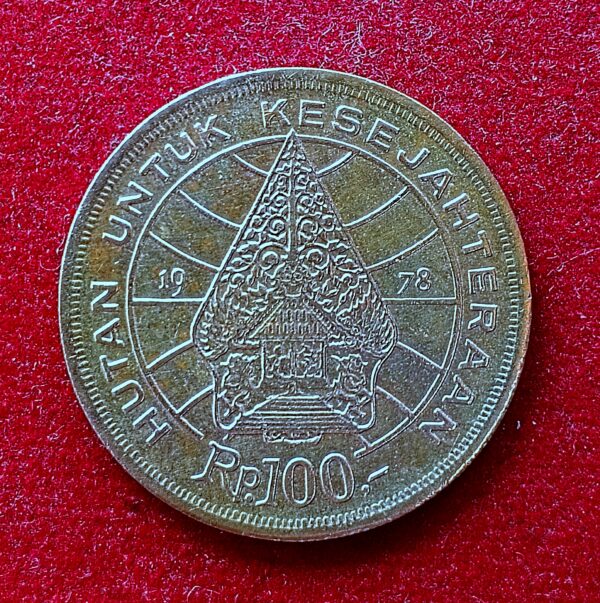Indonesia 100 Rupiah Forestry for prosperity 1978 Commemorative Coin - Image 2