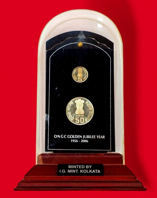 2006 – 50 Years Celebration of ONGC (1956-2006) VVIP Velvet Box 2 Coins Set (Rs.50, Rs.5) - Image 2