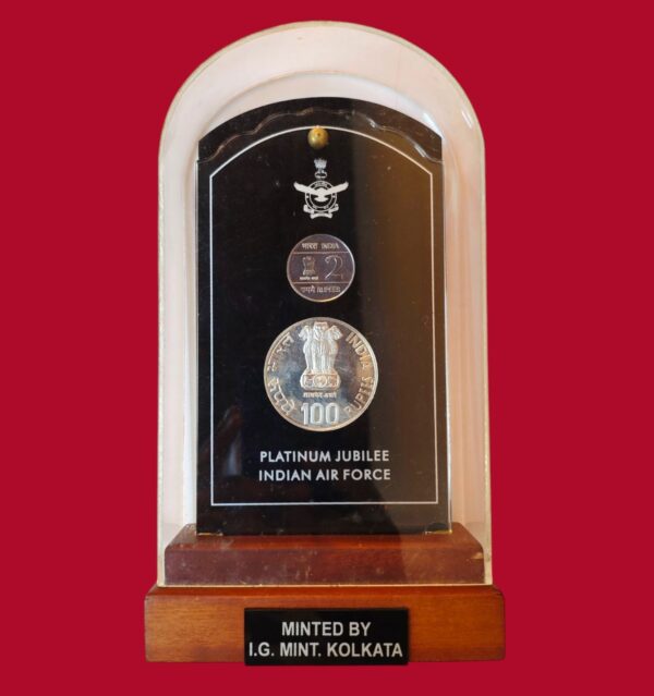 2007 – Indian Air Force Platinum Jubilee (Kolkata) VVIP Velvet Box 2 Coins Set (Rs.100, Rs.2) - Image 2