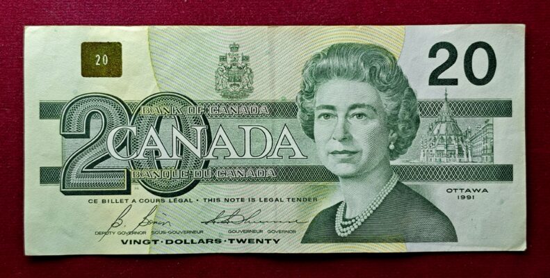 Canada 20 Dollars - Queen Elizabeth II 1991 Banknote